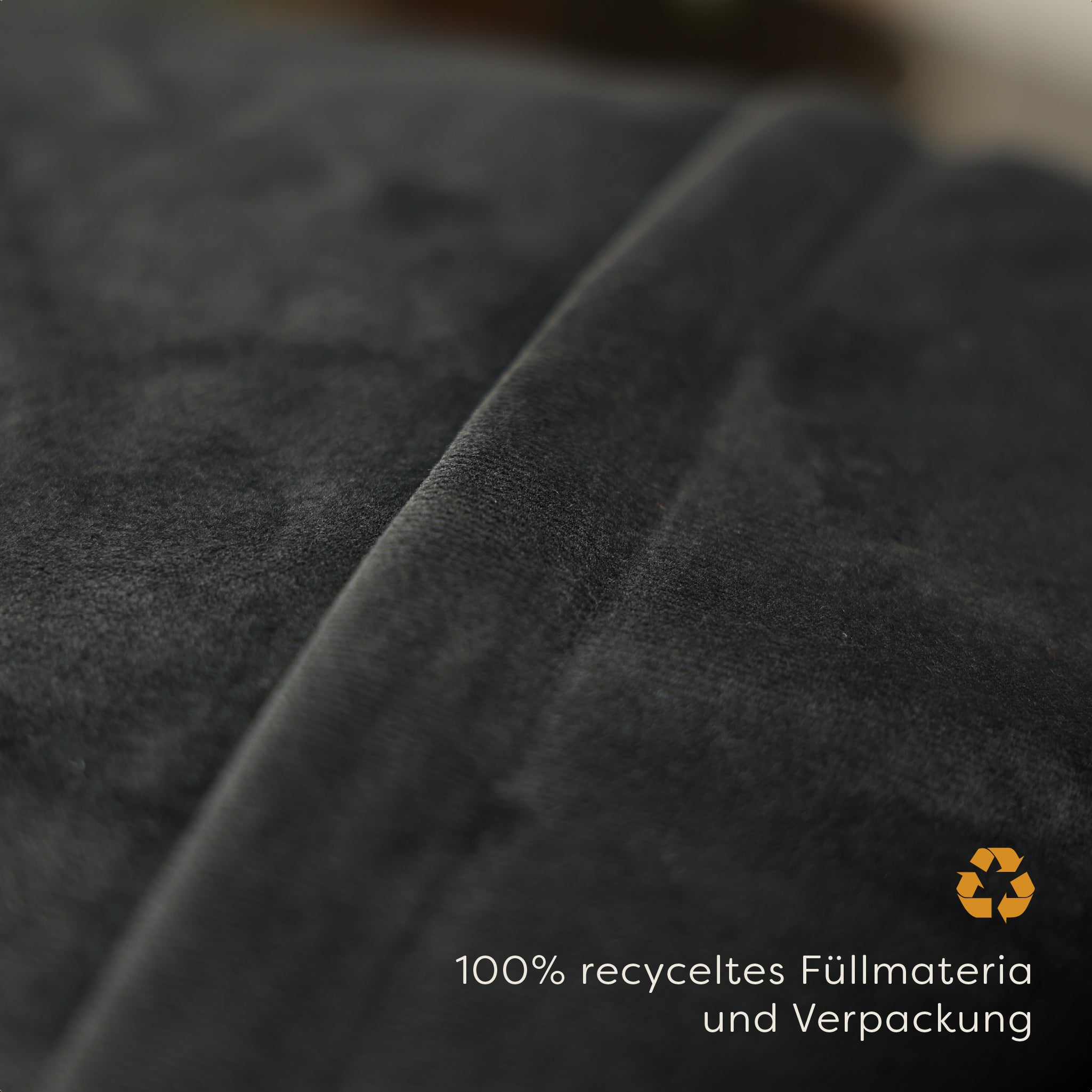 heizkissen plush kabellos elektrisch aufladbar indoor 45x45 onyx recycle